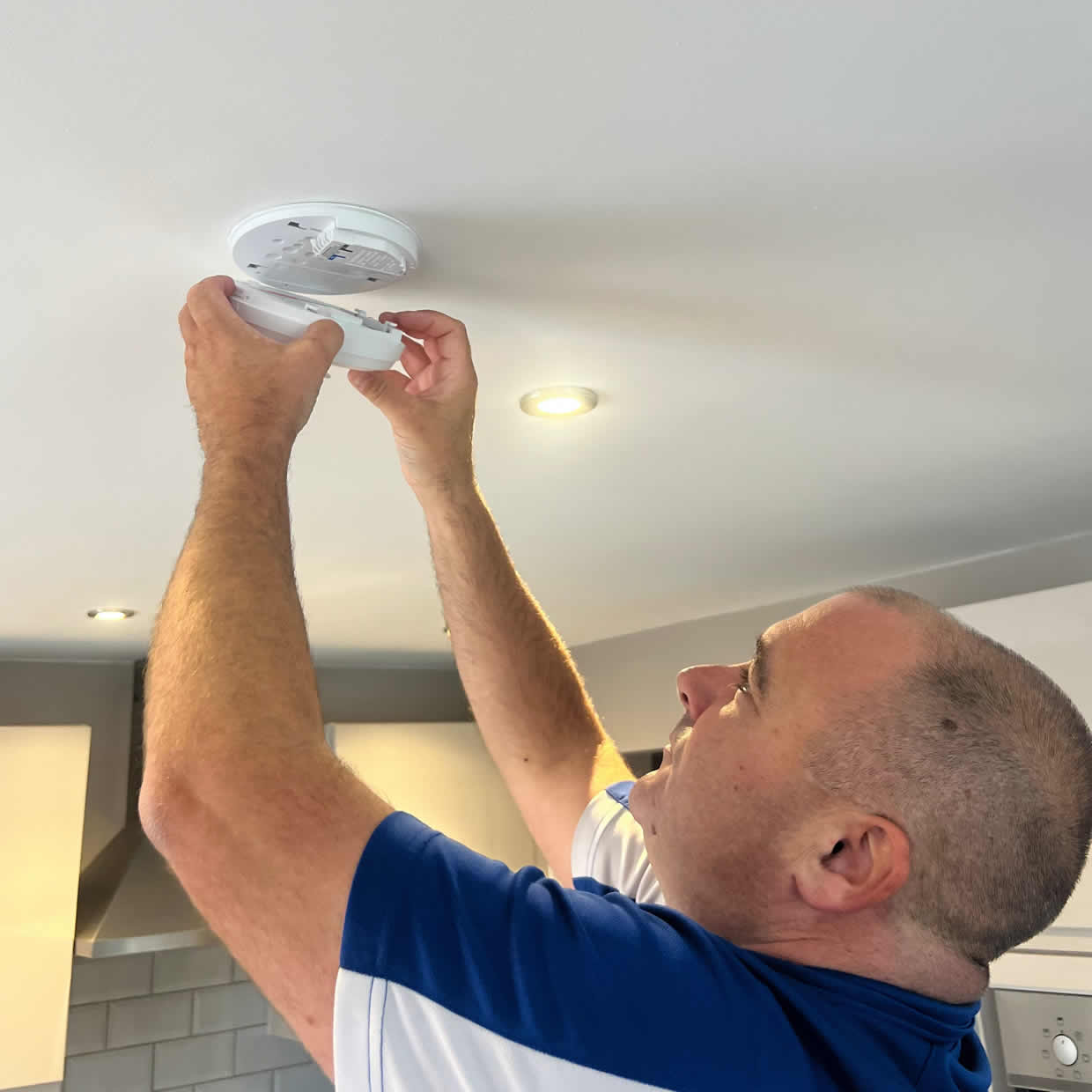 Smoke alarm installation service in Windsor